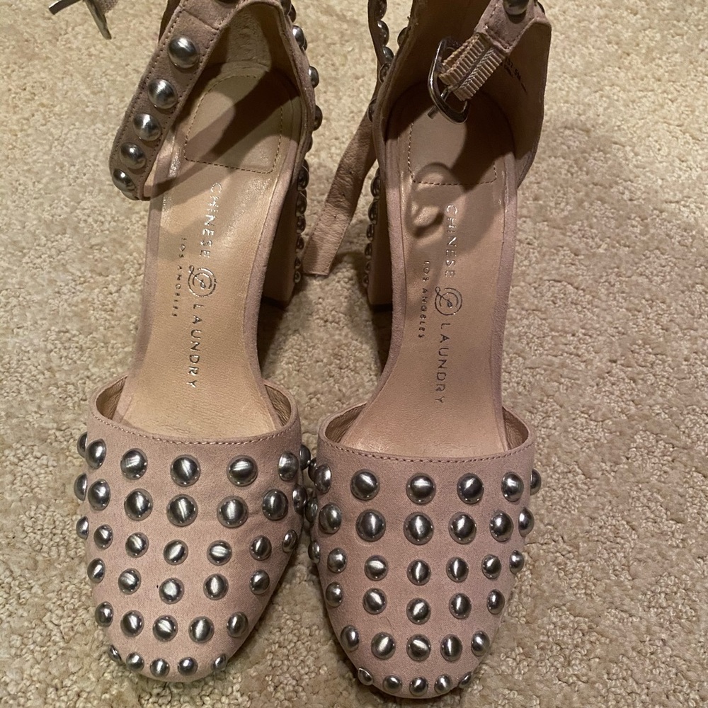 Chinese Laundry Pink w/ Silver Stud Heel. Size 7